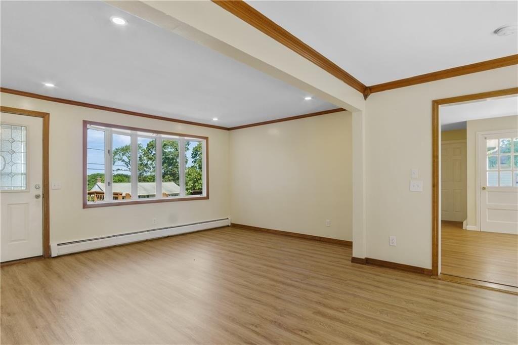 Leaf St, West Warwick, RI 02893
