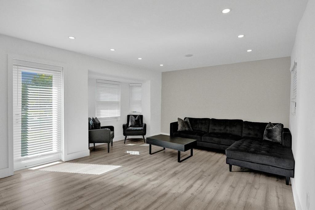 Sw 44th St, Fort Lauderdale, FL 33312