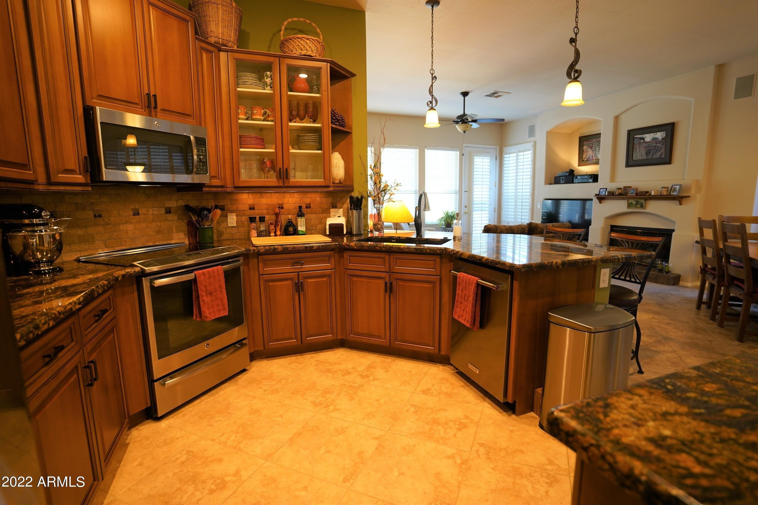 W Campo Bello Dr, Phoenix, AZ 85023