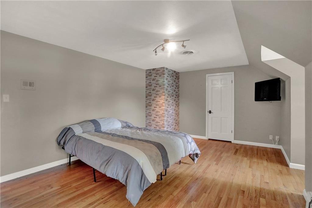 Cricklewood Rd, Indianapolis, IN 46220