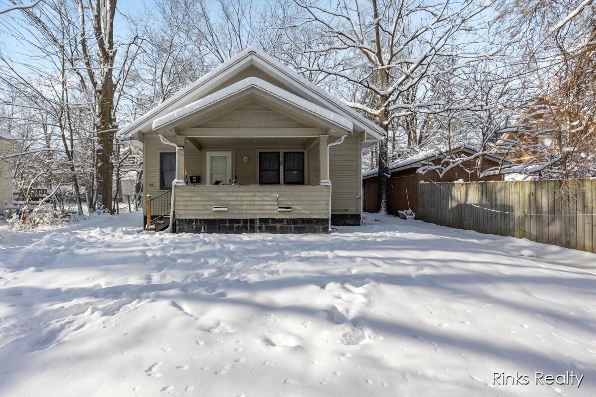 Jefferson Pl, Kalamazoo, MI 49006