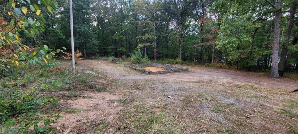 Peachtree Dr Se, White, GA 30184