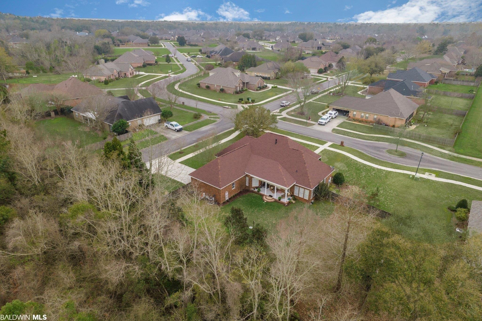 Royal Ln, Fairhope, AL 36532