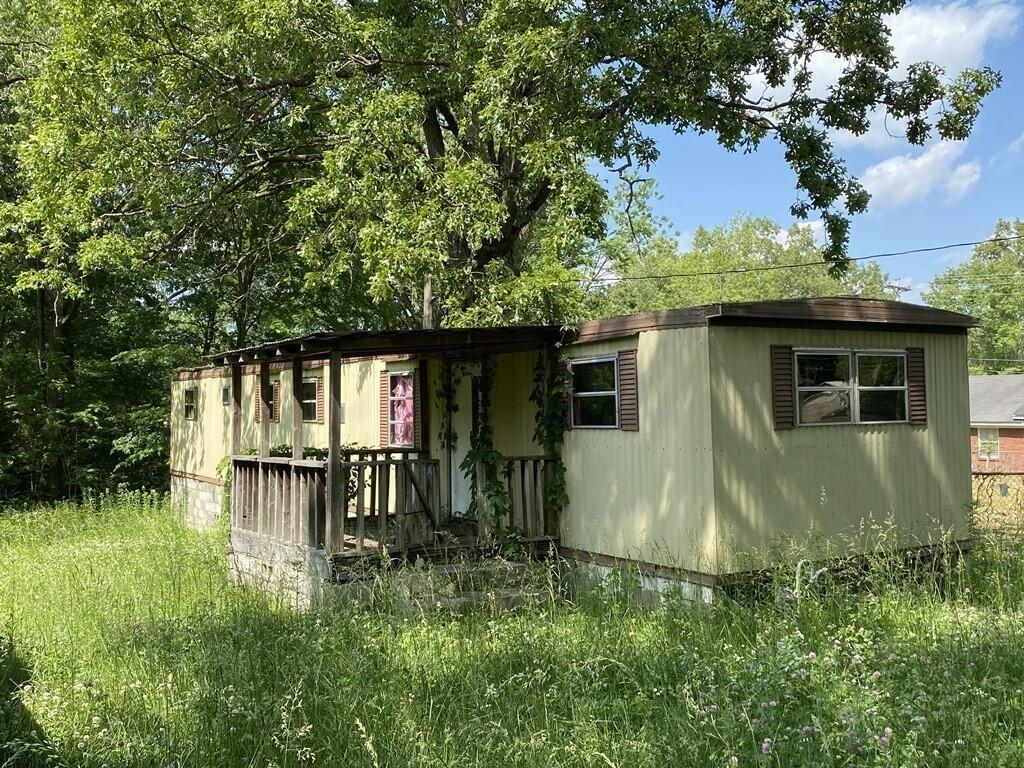 E 5th St, Corinth, MS 38834