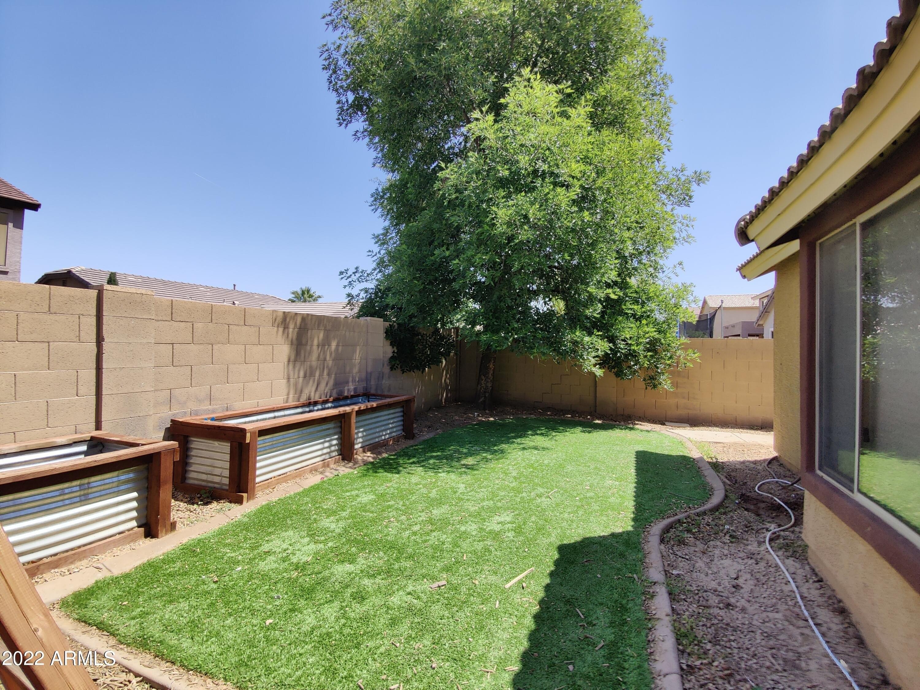E Bonanza Rd, Gilbert, AZ 85297