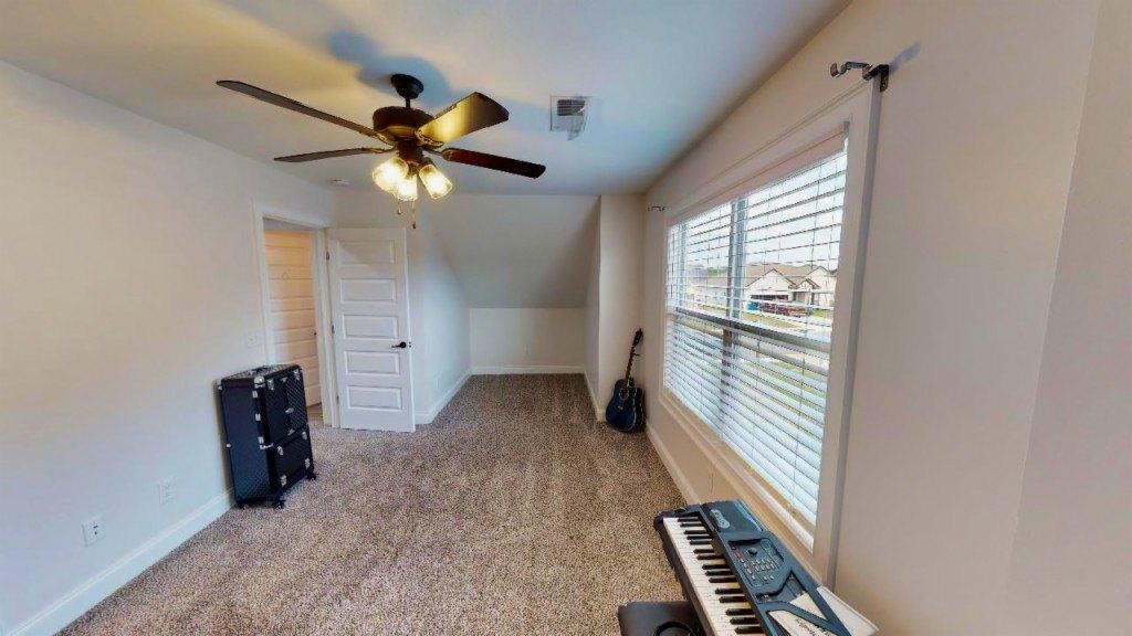 Jersey Dr, Clarksville, TN 37043