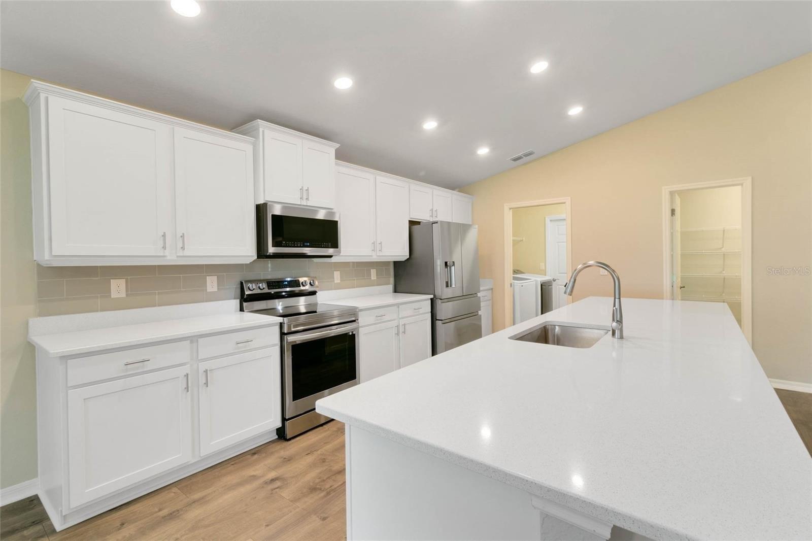 Sydney St, Davenport, FL 33837