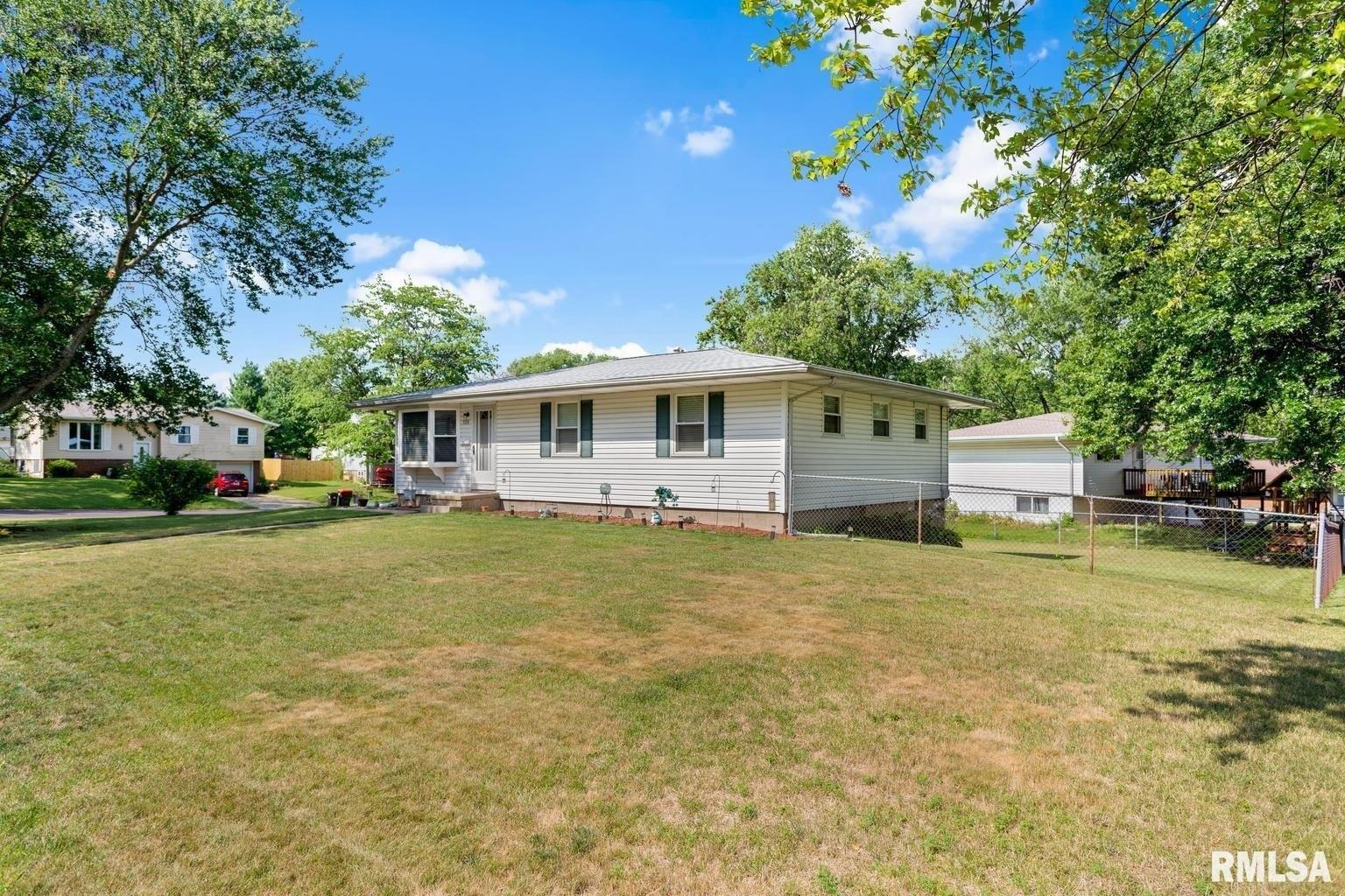 N Keenland Ave, Peoria, IL 61614