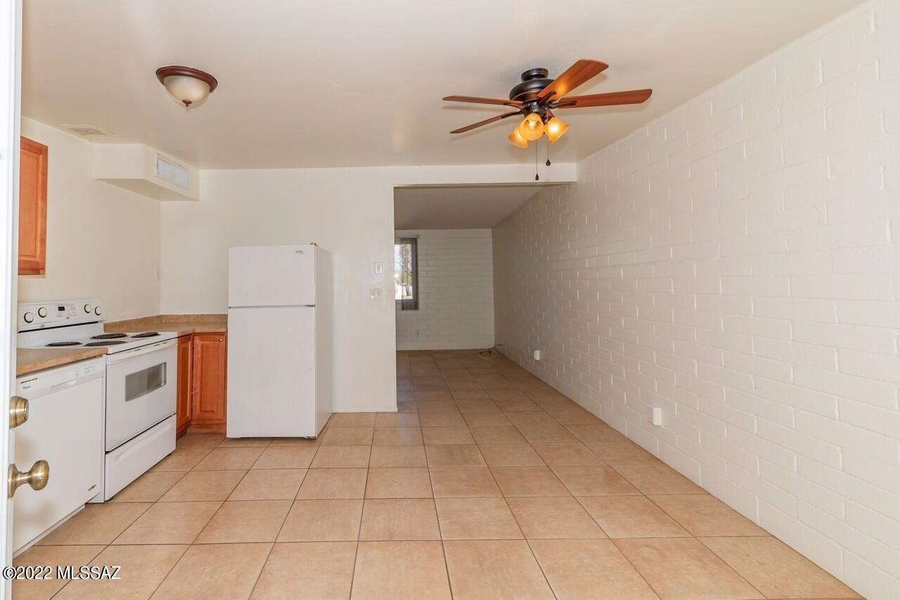 E Desert Spring Dr, Tucson, AZ 85730