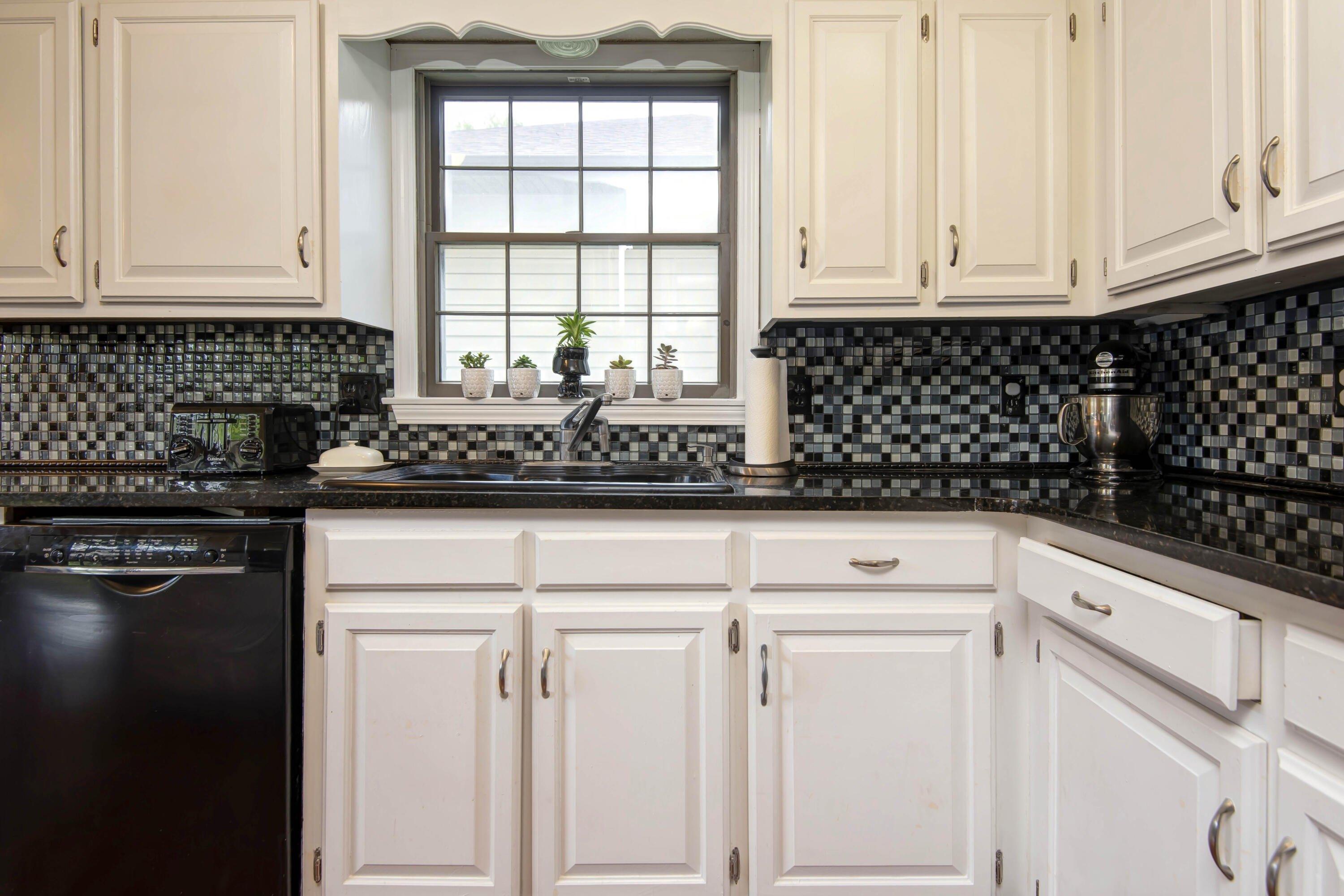 W Lasalle St, Springfield, MO 65807