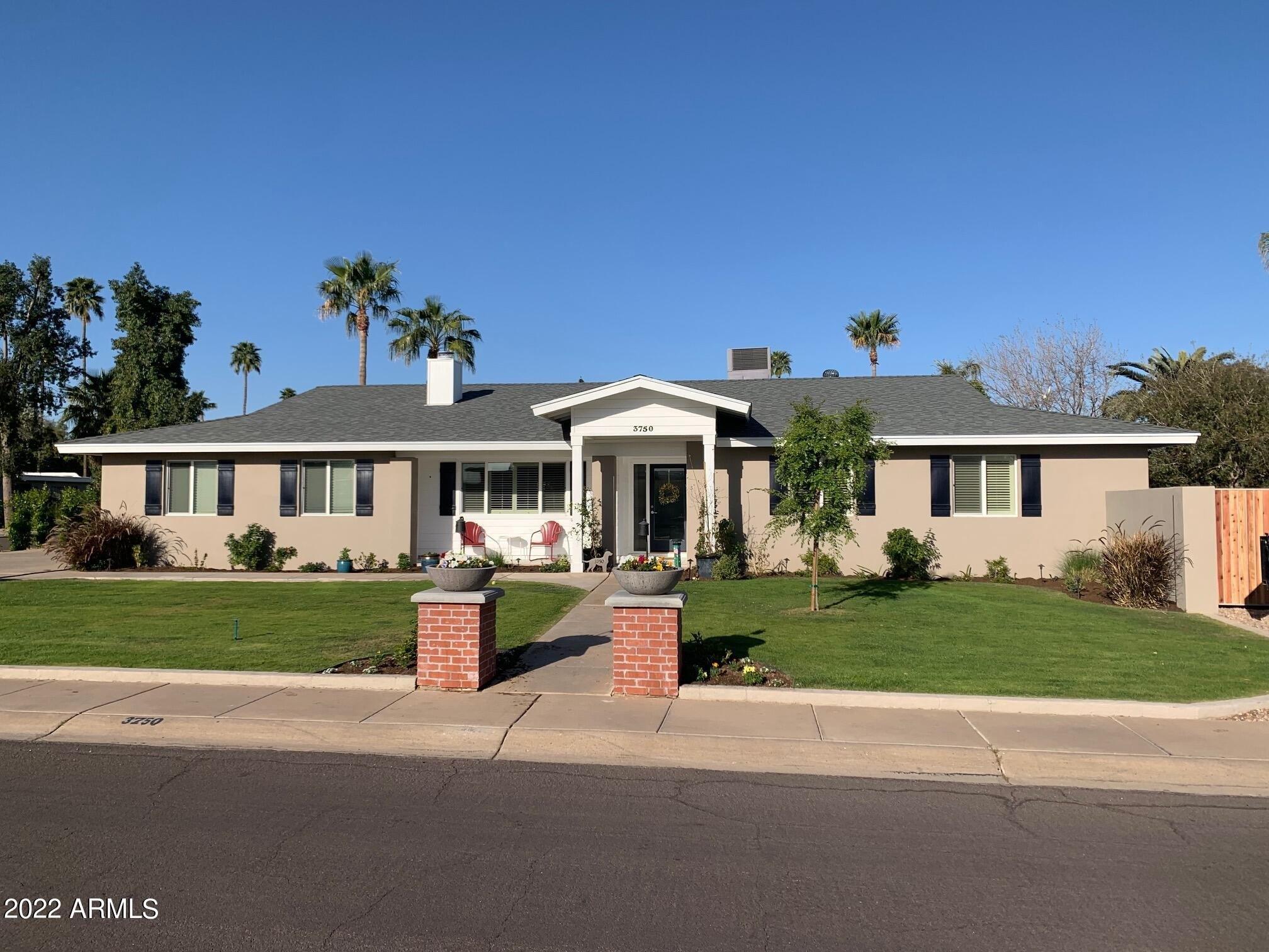 E Garden Dr, Phoenix, AZ 85028