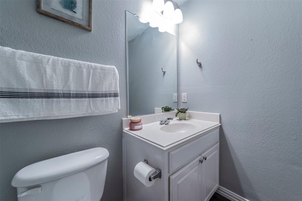 Bobcat Dr, Fort Worth, TX 76244