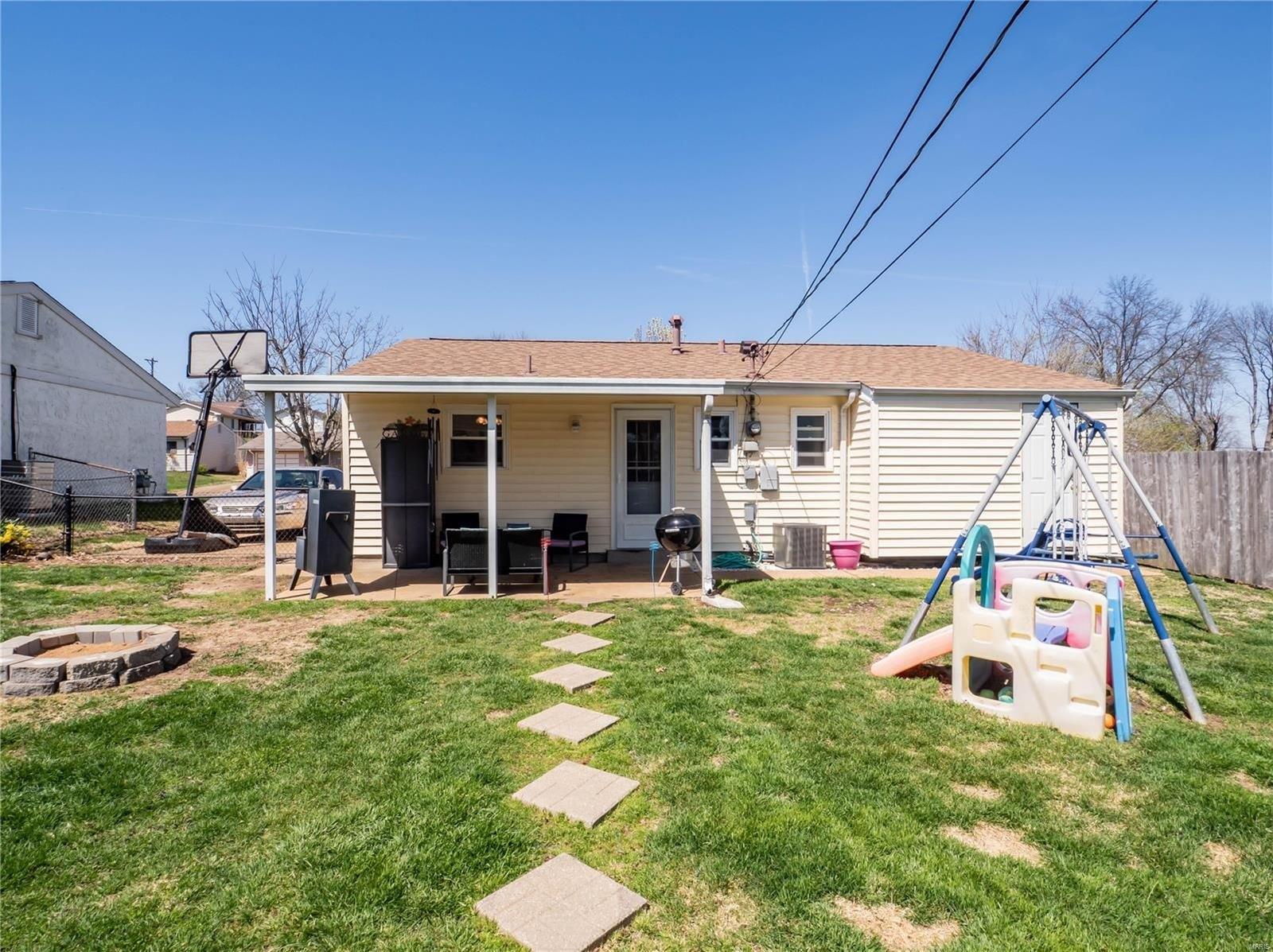 Weedel Dr, Arnold, MO 63010
