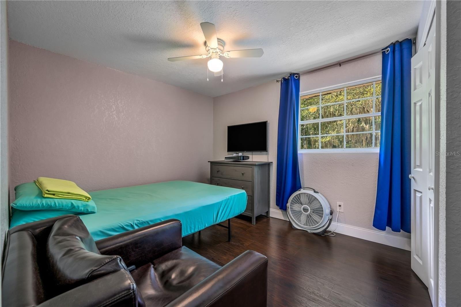 Saxby Ave, Orlando, FL 32835