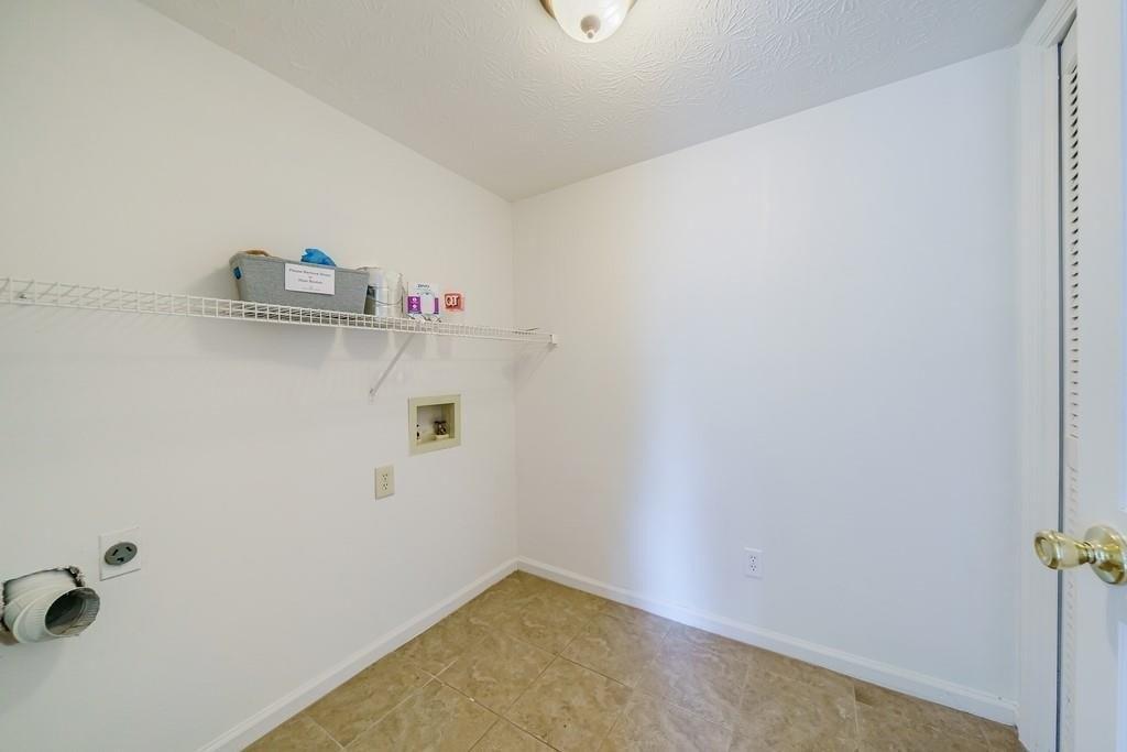Club River Dr, Roswell, GA 30076