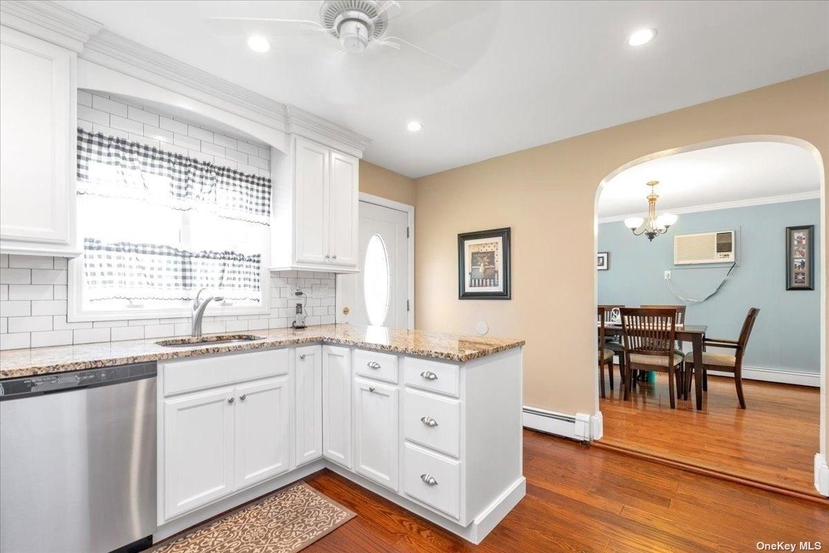 Blacksmith Rd S, Levittown, NY 11756