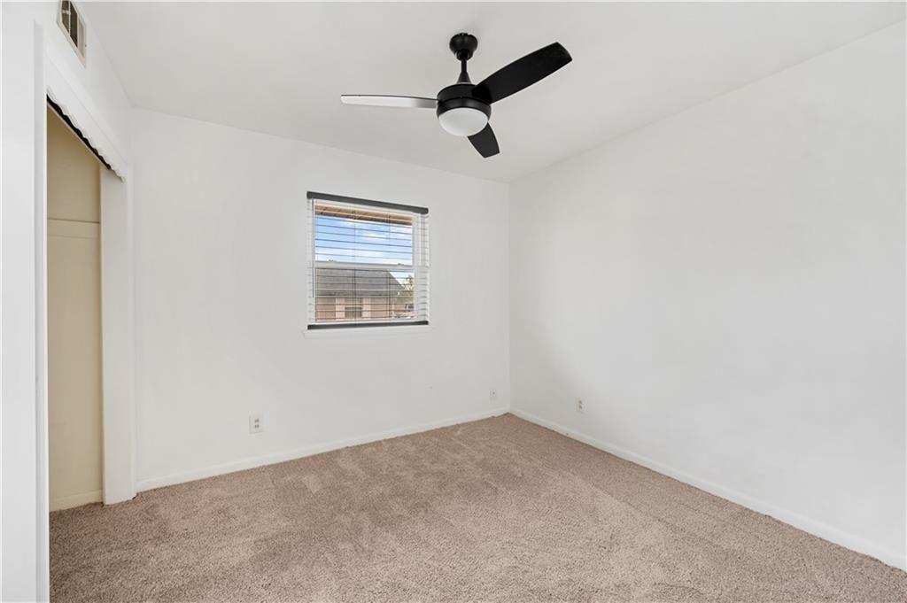 Hickory Ave, Yukon, OK 73099