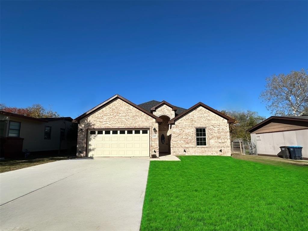 Binyon Ave, Fort Worth, TX 76133