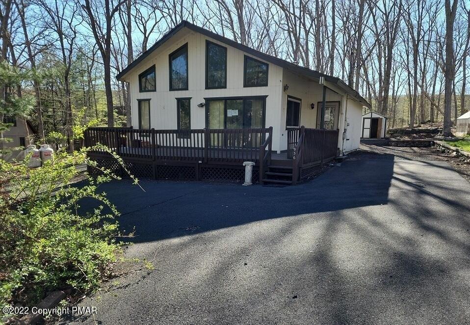 Decker Rd, Bushkill, PA 18324