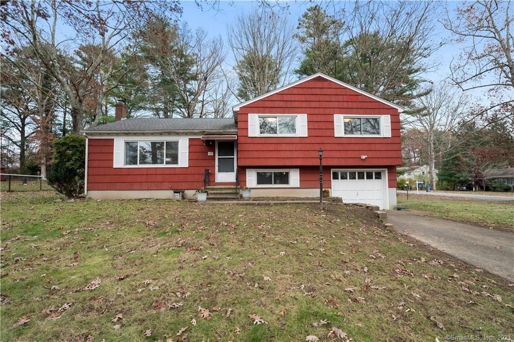 Crestview Dr, Colchester, CT 06415