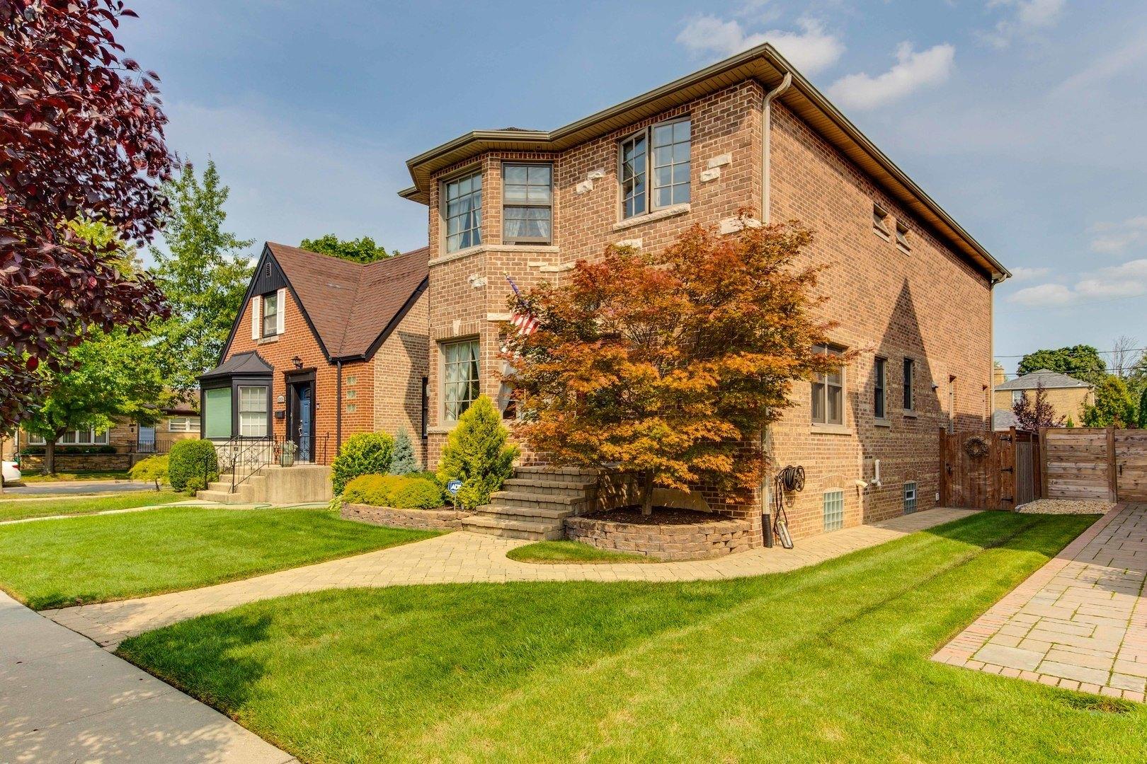 N Tripp Ave, Chicago, IL 60646