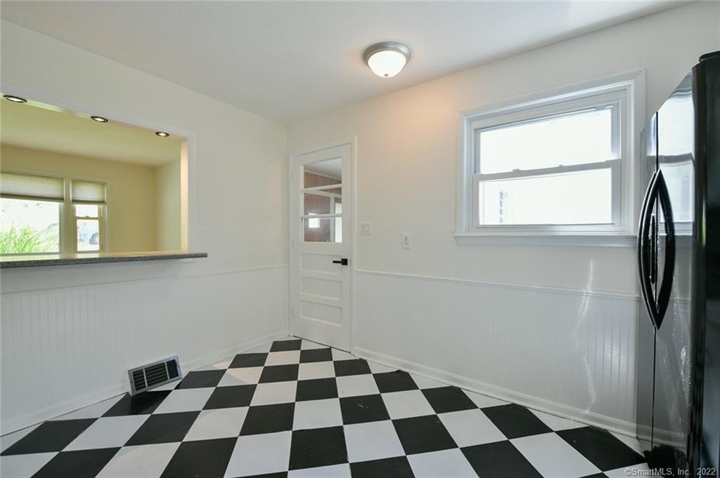 Applewood Dr, Meriden, CT 06450