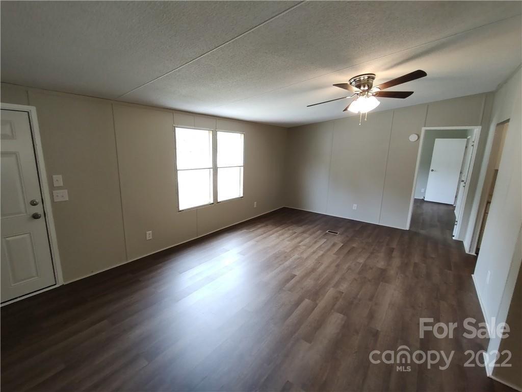 Farm Creek Rd, Salisbury, NC 28146