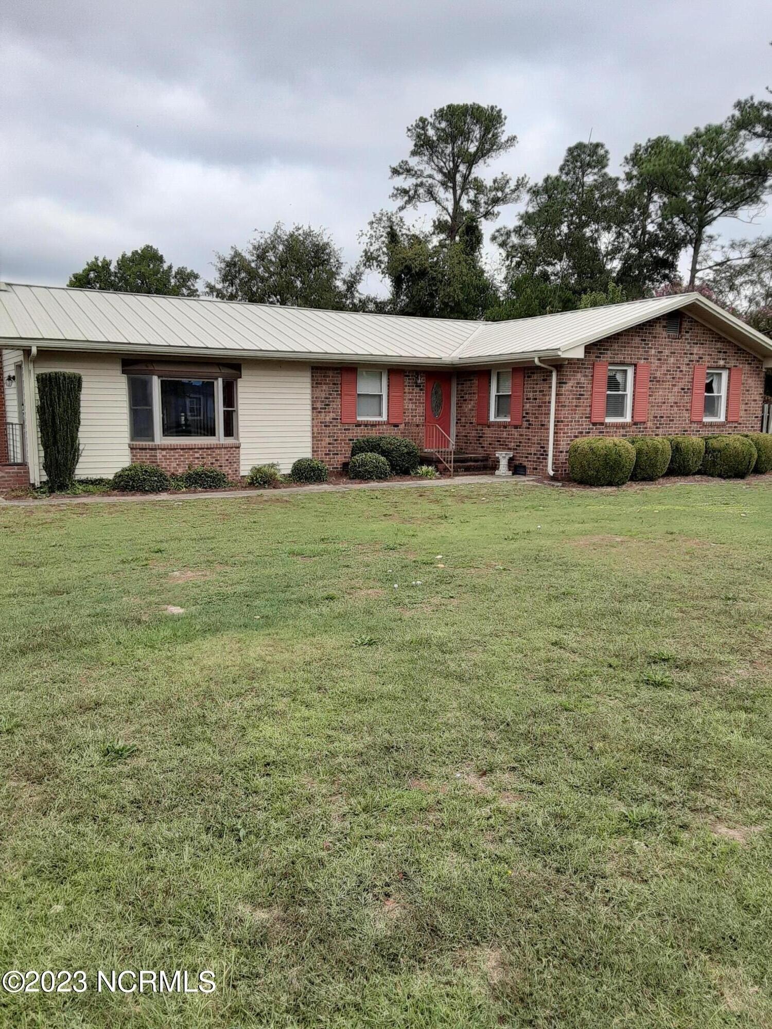 Southwood Dr, Goldsboro, NC 27530