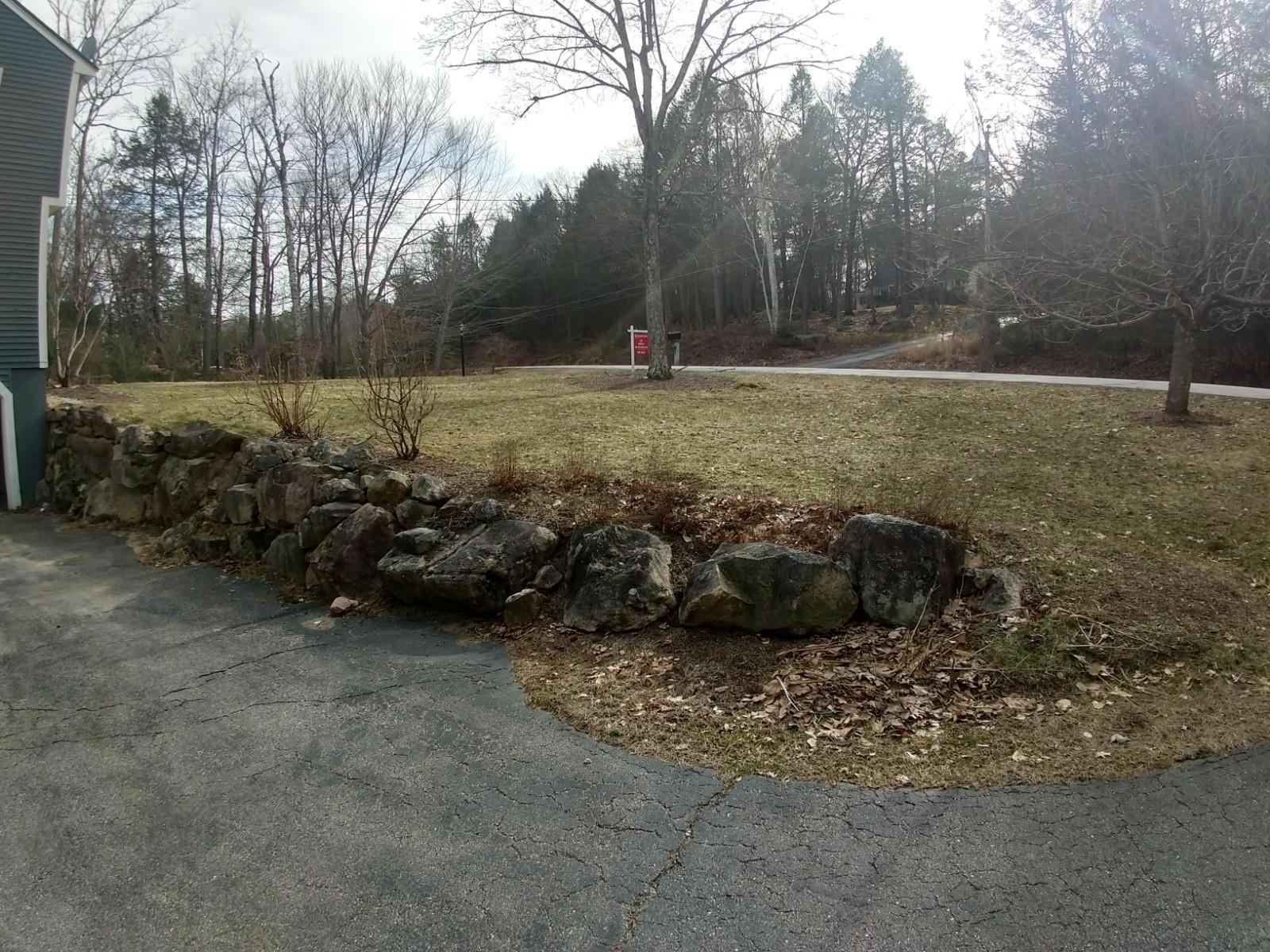 Nathaniel Dr, Amherst, NH 03031