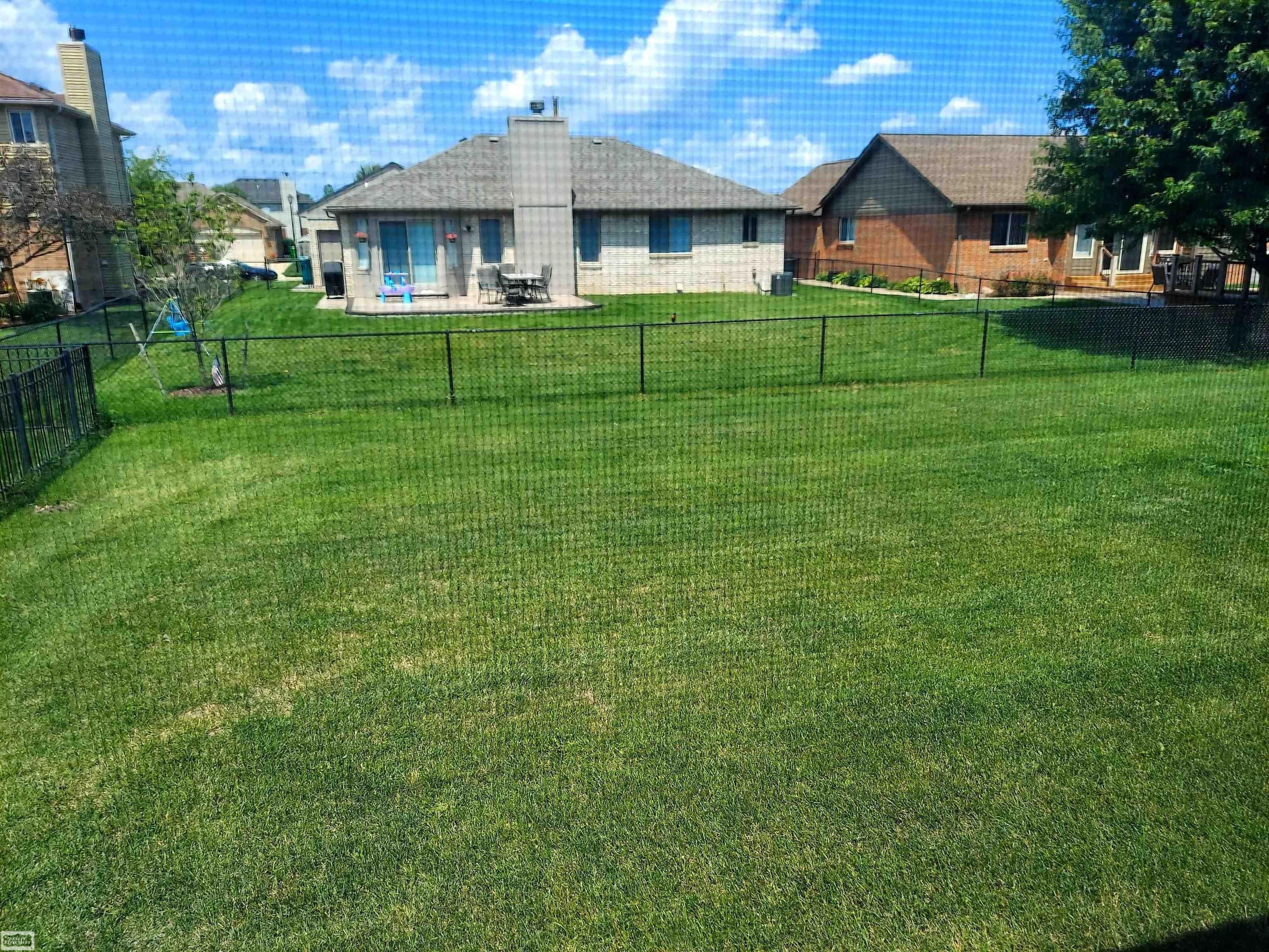 Brantingham Rd, Macomb, MI 48044