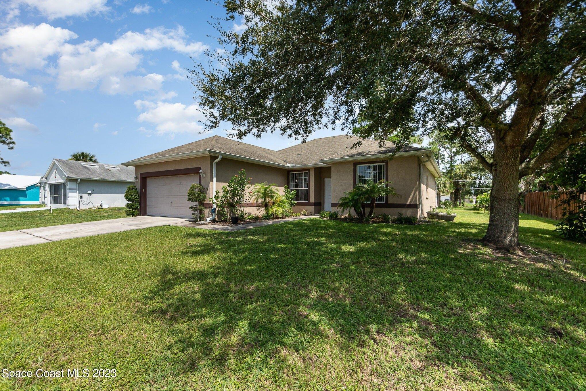Lacombe St Nw, Palm Bay, FL 32907