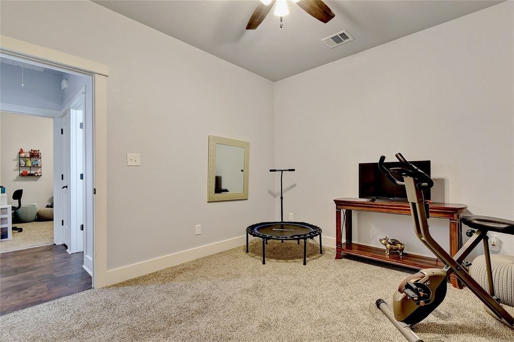 W Elm St, Denison, TX 75020