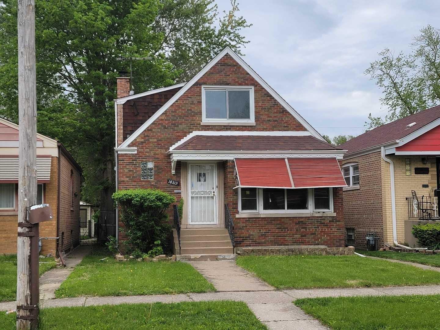 S Wentworth Ave, Riverdale, IL 60827