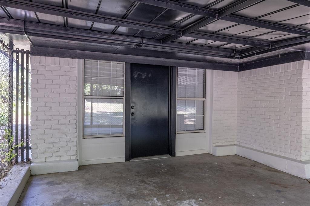 E Franklin St, Hillsboro, TX 76645