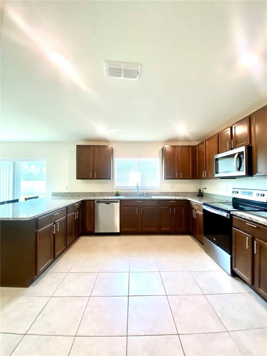 Papaya Cir, Davenport, FL 33897