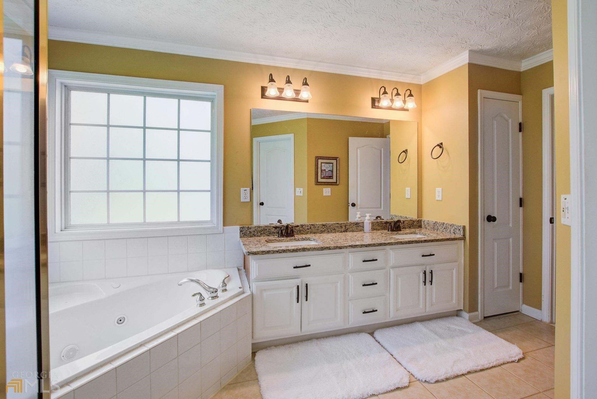Wyckliffe Dr, Locust Grove, GA 30248