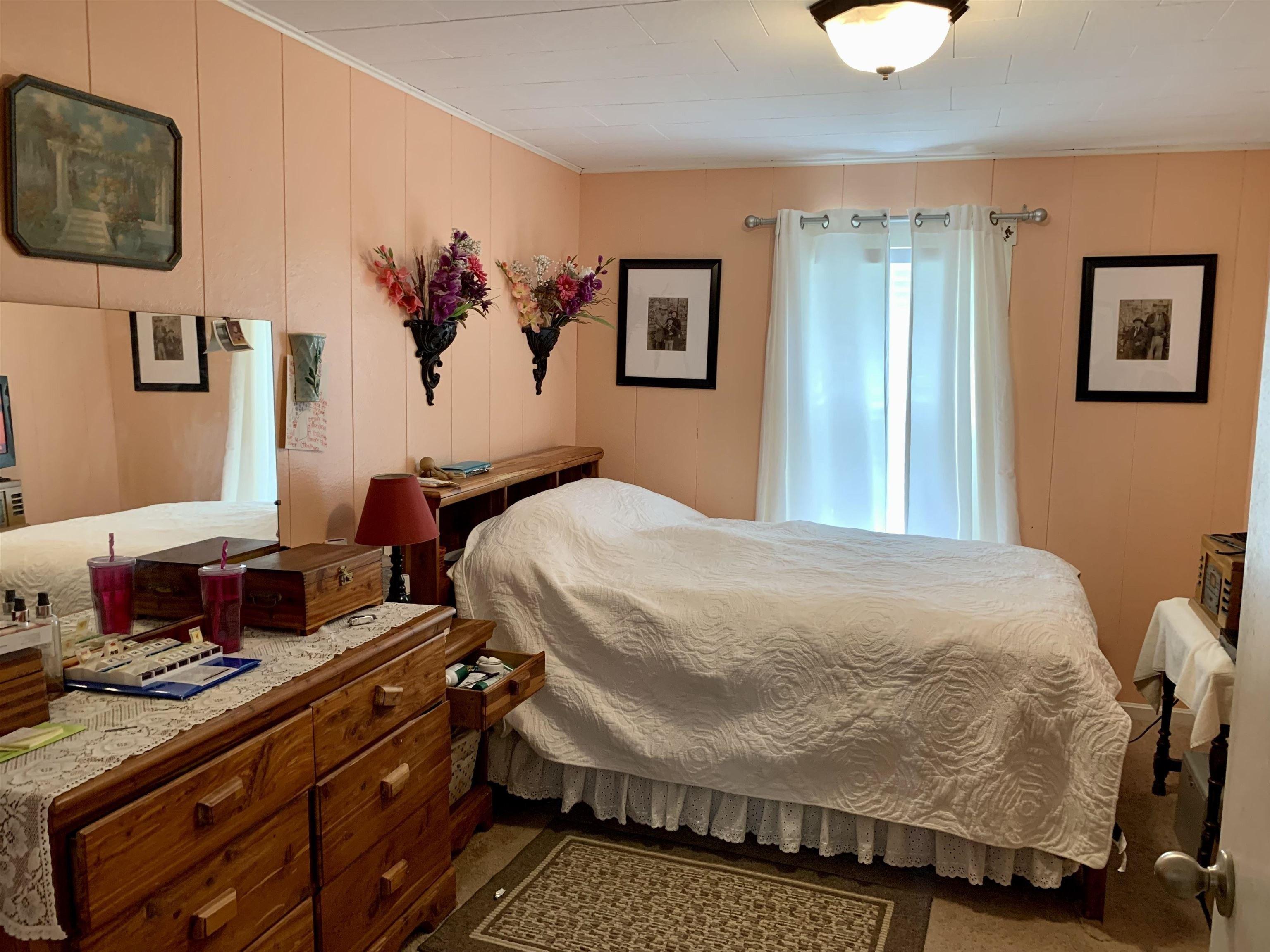 Phelps St, Gleason, TN 38229