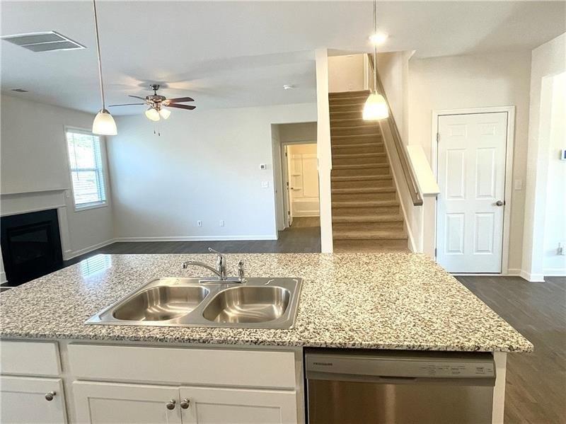 Wayside Ter, Braselton, GA 30517