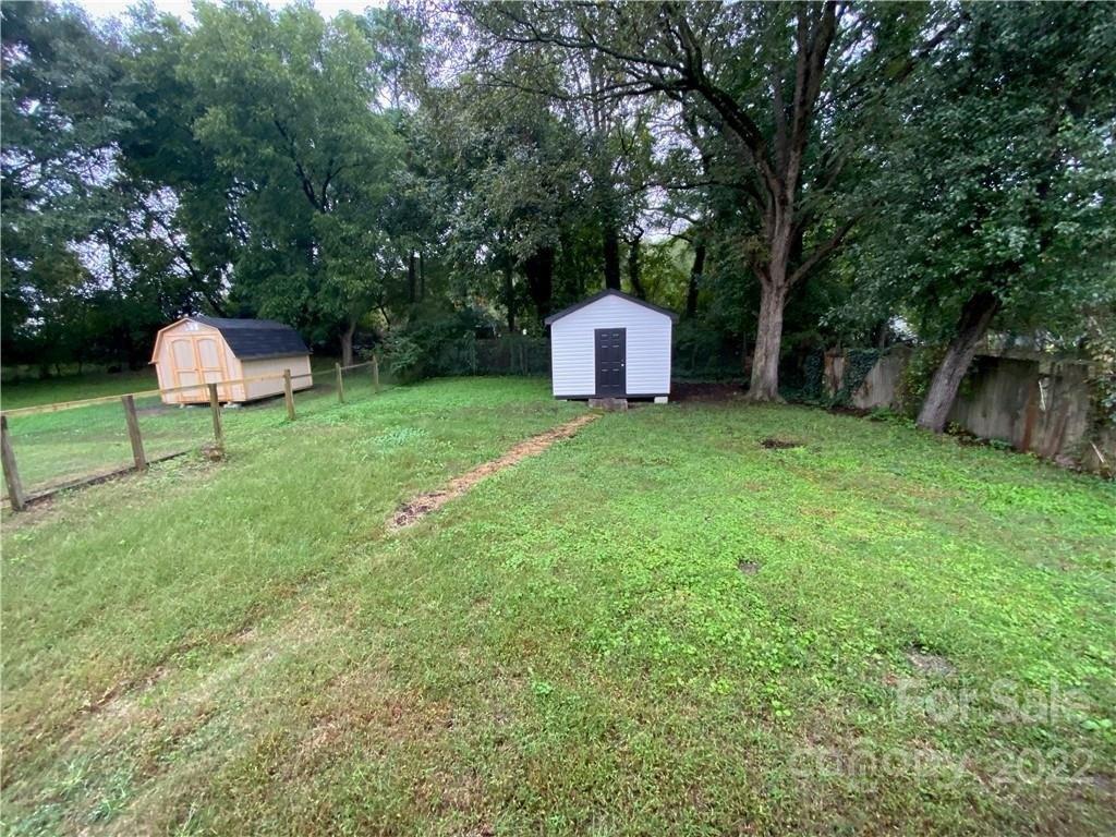 Milton Ave, Gastonia, NC 28052