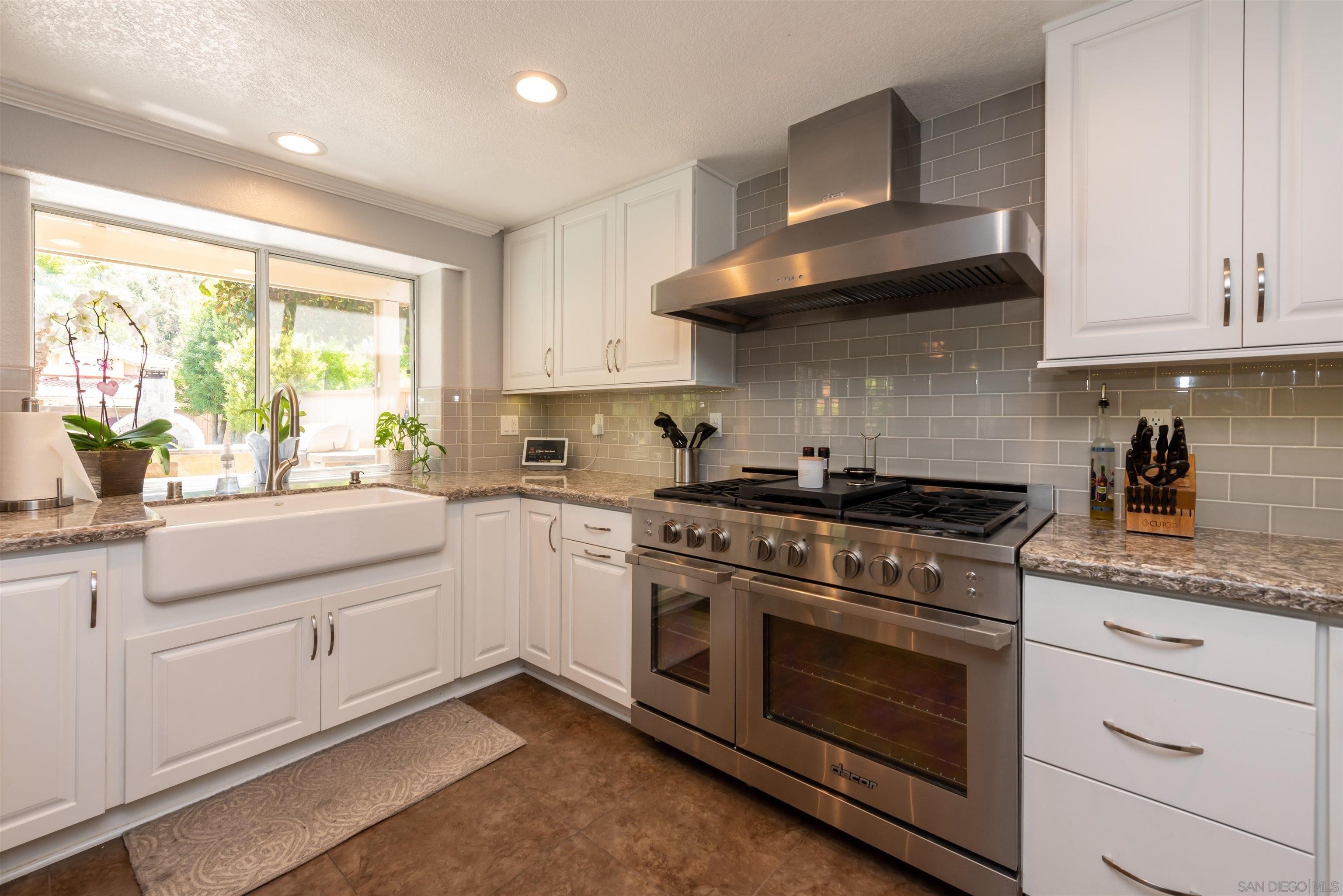 Hickory St, Poway, CA 92064