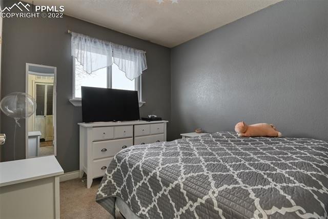 Bridgewood Ln, Colorado Springs, CO 80910