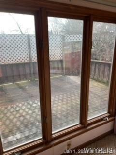 Cayuga Dr, Niagara Falls, NY 14304