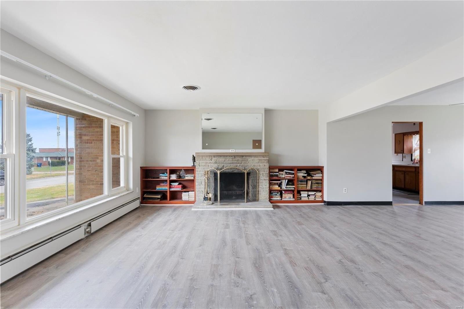 Orchid Ave, Saint Louis, MO 63147