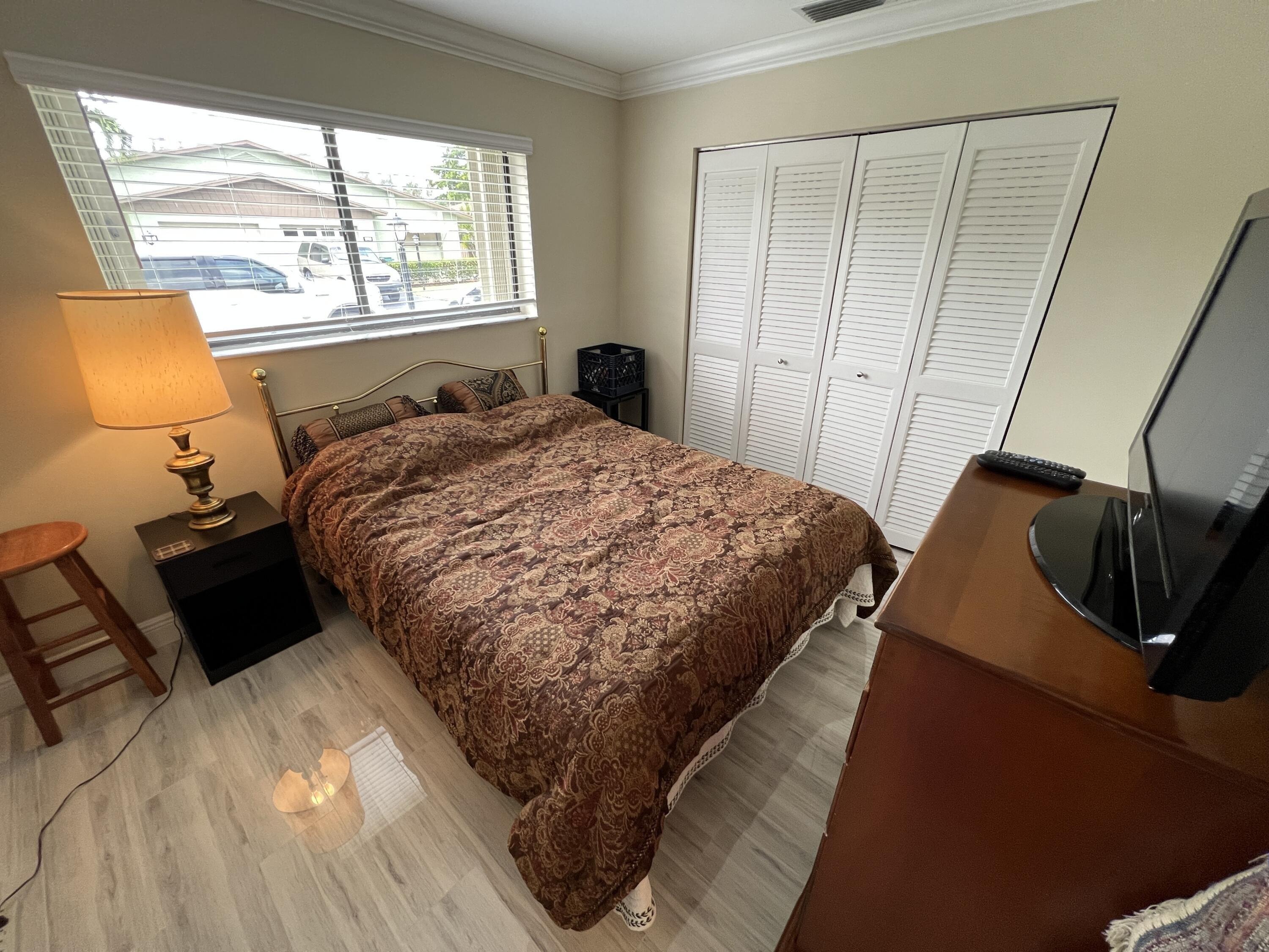 Palmland Dr, Boynton Beach, FL 33436