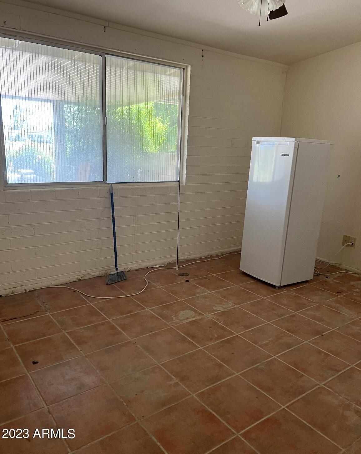 W Oakmont Dr, Sun City, AZ 85351