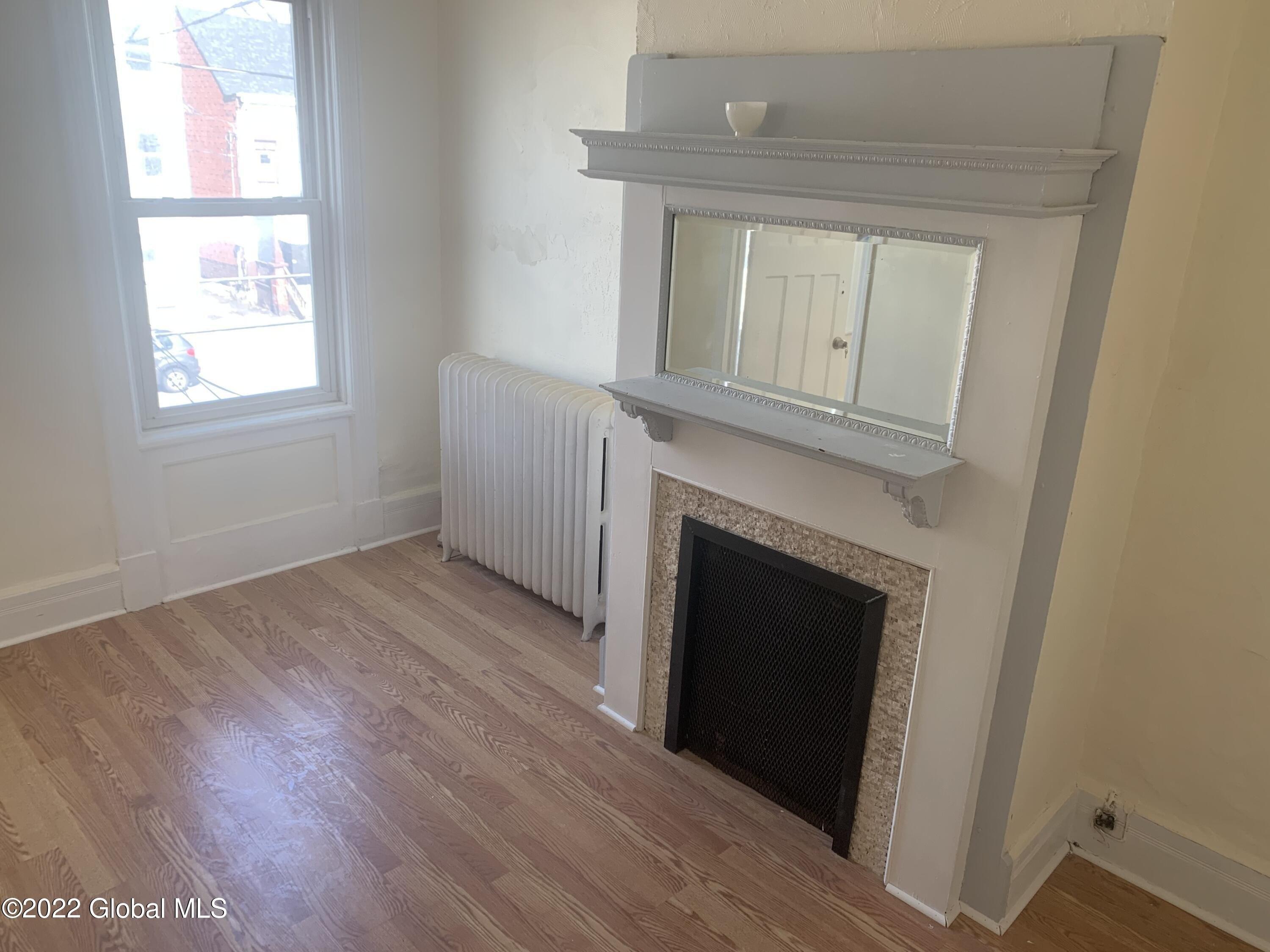Washington Ave, Albany, NY 12203