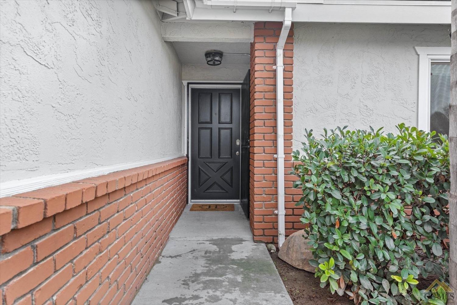 Palmetto Ct, Bakersfield, CA 93309