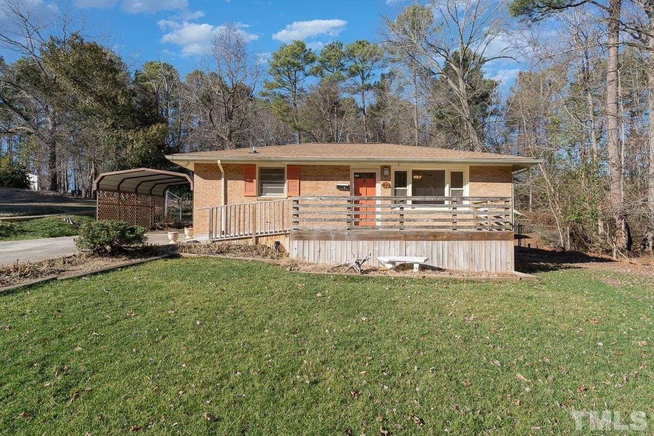 Glosson Cir, Carrboro, NC 27510