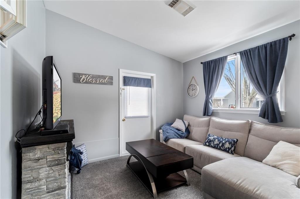 Highland Ave, Williamson, NY 14589