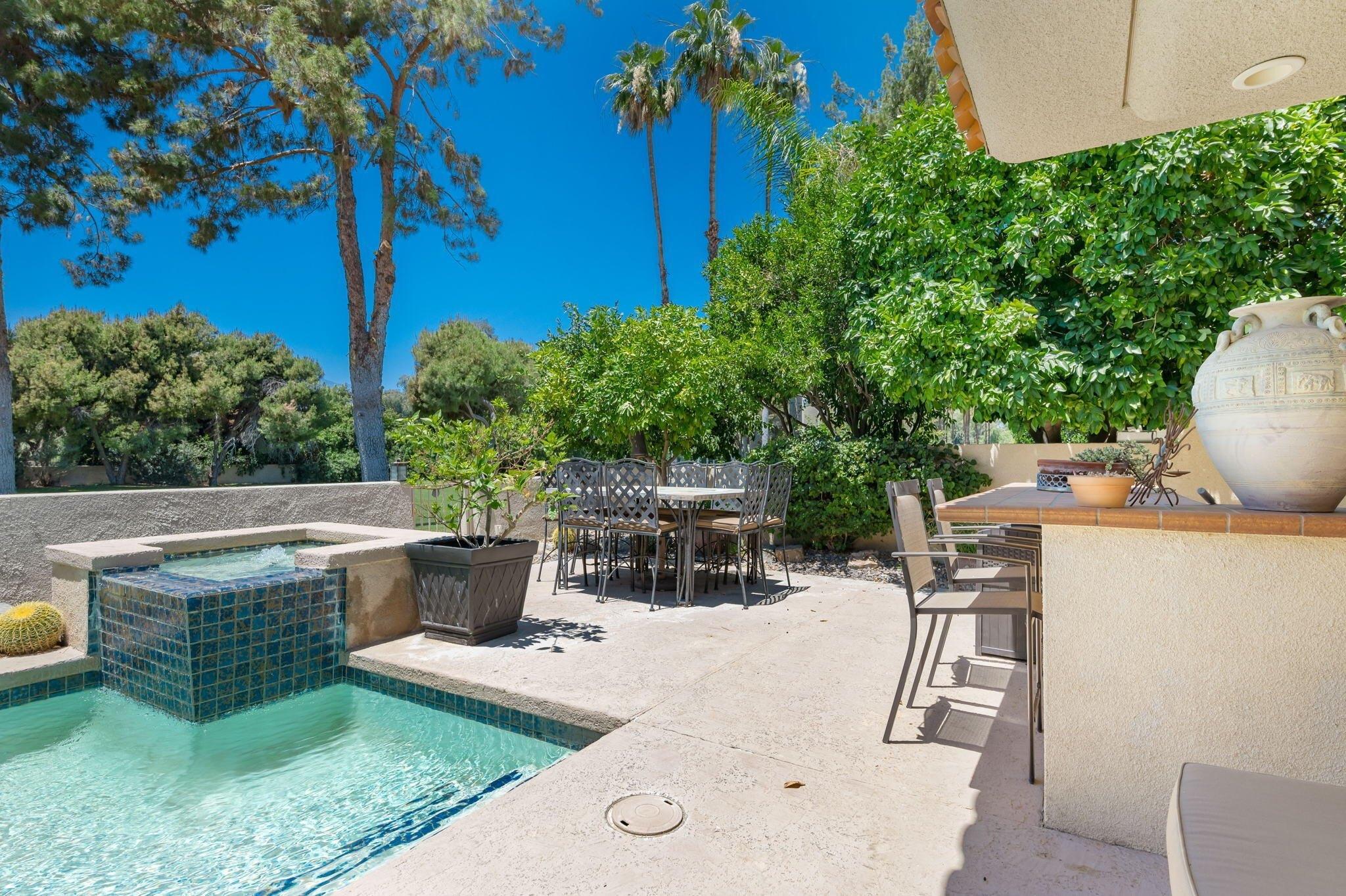 Kavenish Dr, Rancho Mirage, CA 92270